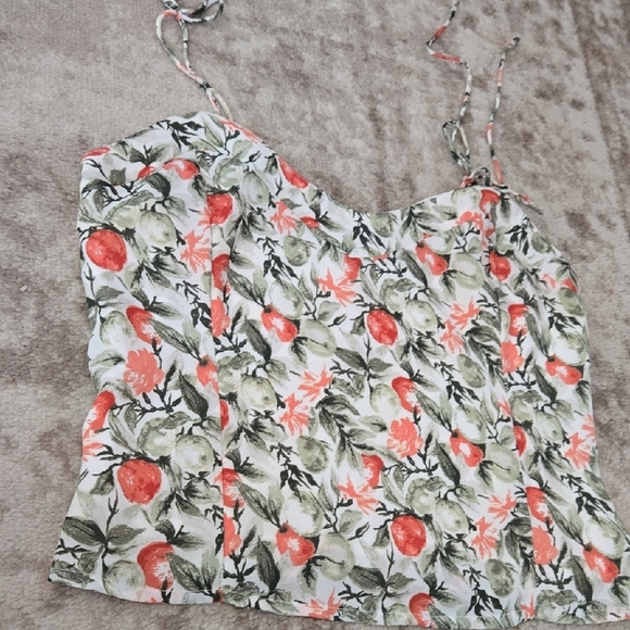 Abercrombie & Fitch Crop Top Size Medium - Picture 2 of 4